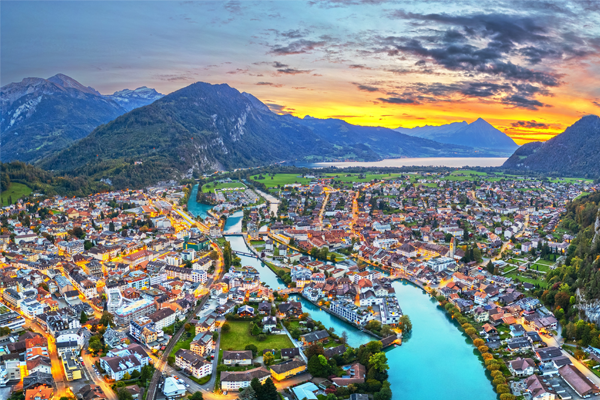 ZRH Airport < > Interlaken